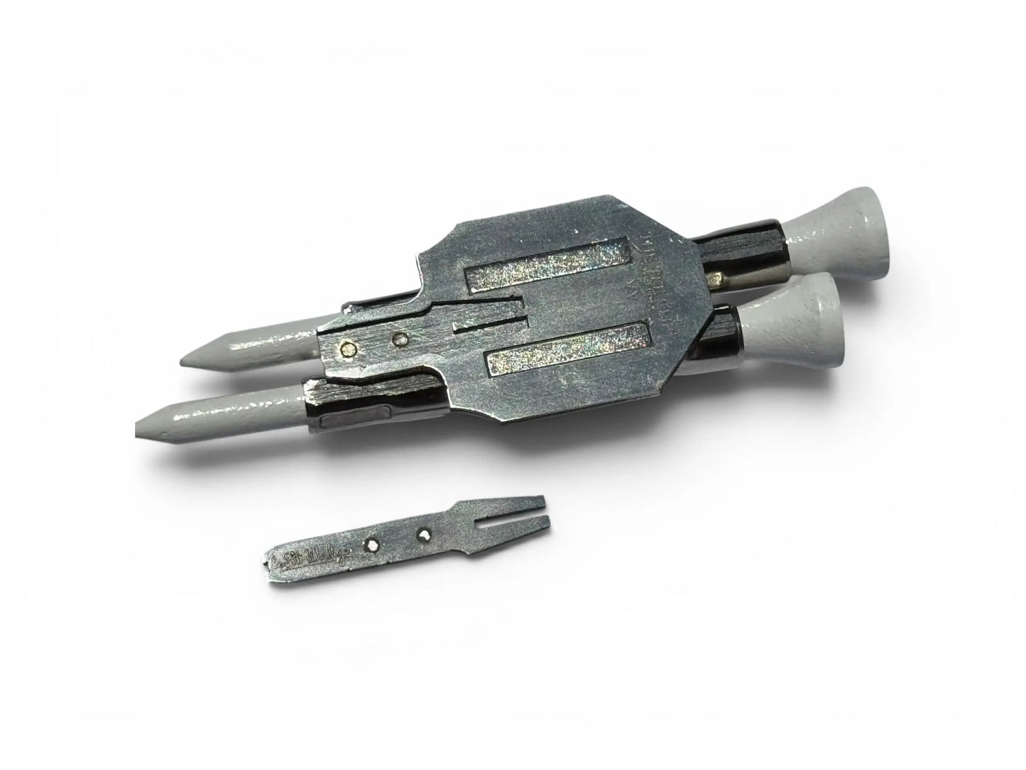 PREORDER: The Tee Clip® V.V Premium Kit – Patent Pending Magnetic Golf Multi-Tool System The Tee Clip